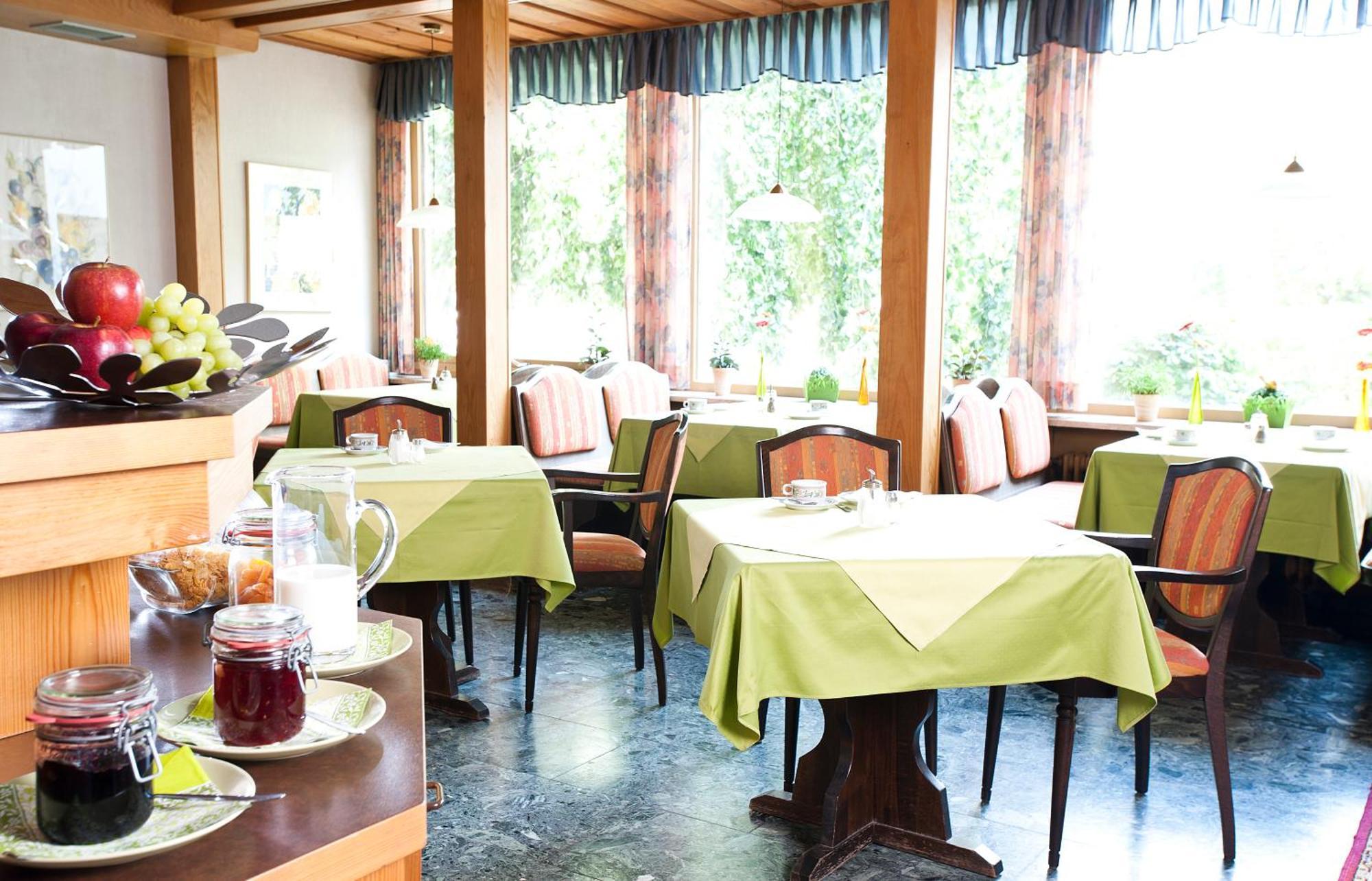 Hotel Kaeferstein Garni Nuremberg Ngoại thất bức ảnh