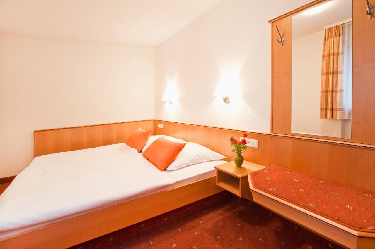 Hotel Kaeferstein Garni Nuremberg Ngoại thất bức ảnh